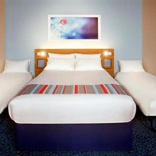 Travelodge London Richmond Central Buitenkant foto
