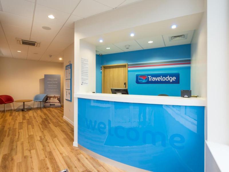 Travelodge London Richmond Central Buitenkant foto
