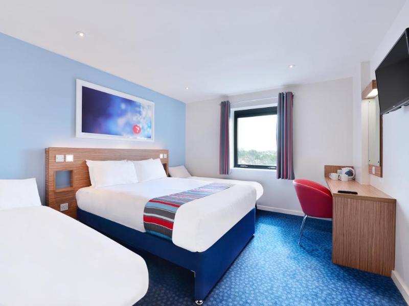 Travelodge London Richmond Central Buitenkant foto